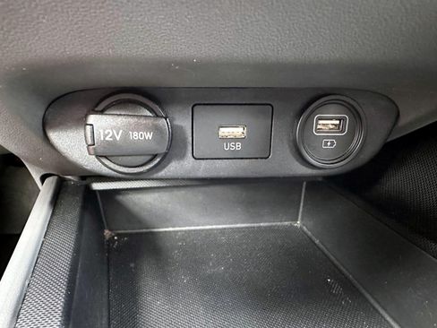 Used 2023 Hyundai Elantra SE FWD image 24