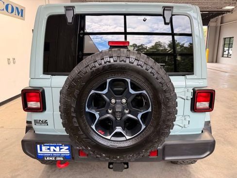 Used 2023 Jeep Wrangler Unlimited Rubicon w/ Cold Weather Group AWD/4WD image 6