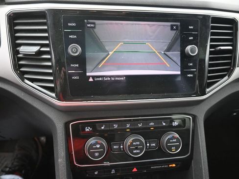 Used 2019 Volkswagen Atlas SEL FWD image 3