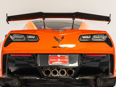 Used 2019 Chevrolet Corvette ZR1 RWD image 8