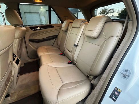 Used 2015 Mercedes-Benz ML 350 4MATIC image 12