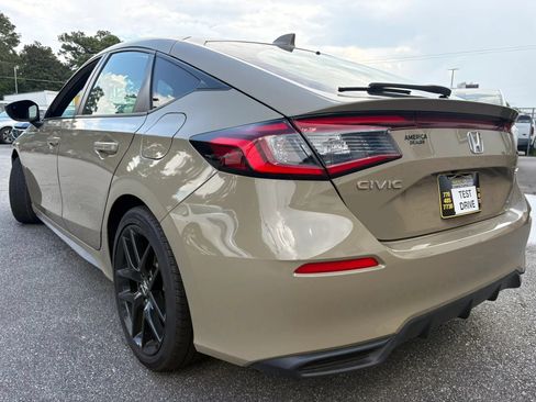 Used 2025 Honda Civic Sport image 6