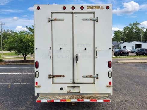 Used 2012 Ford E-350 and Econoline 350 Super Duty w/ PWR Locks & Windows Group RWD image 11