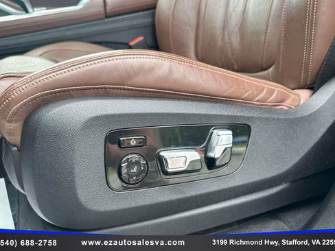 Used 2019 BMW X5 xDrive50i w/ M Sport Package AWD/4WD image 24