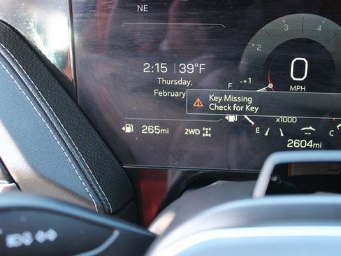 Used 2025 GMC Yukon Denali w/ Denali Reserve Package image 13