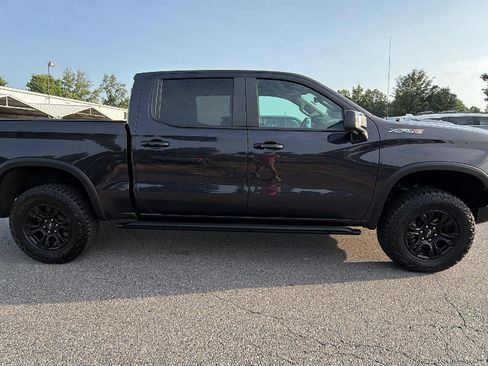 Used 2023 Chevrolet Silverado 1500 ZR2 w/ Technology Package AWD/4WD image 7