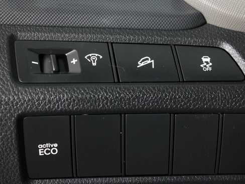 Used 2016 Hyundai Santa Fe Sport image 21