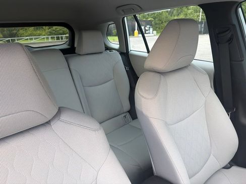Used 2025 Toyota Corolla Cross L FWD image 16