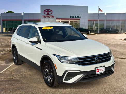 Used 2023 Volkswagen Tiguan SE AWD/4WD image 7