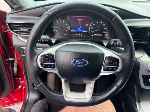 Used 2023 Ford Explorer XLT w/ Equipment Group 202A RWD image 23