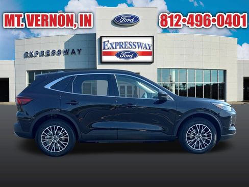New 2026 Ford Escape SE w/ PHEV Premium Package FWD image 5