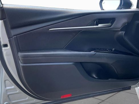 Used 2025 Toyota Camry LE FWD image 19