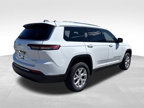 Used 2023 Jeep Grand Cherokee L Limited AWD/4WD image 12