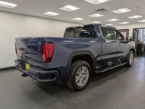 Used 2022 GMC Sierra 1500 Denali w/ Driver Alert Package II image 4