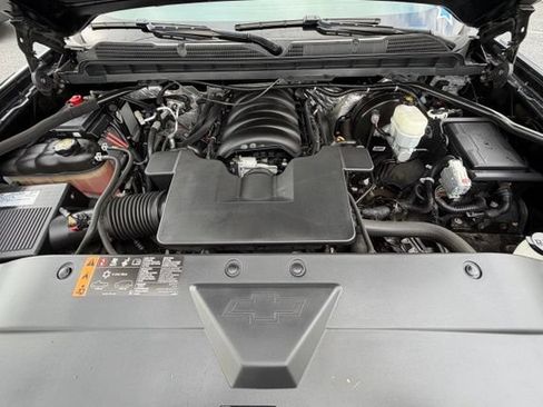 Used 2018 Chevrolet Silverado 1500 LTZ Z71 w/ Redline Edition AWD/4WD image 19