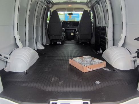 New 2026 Chevrolet Express 2500 w/ Driver Convenience Package RWD image 24