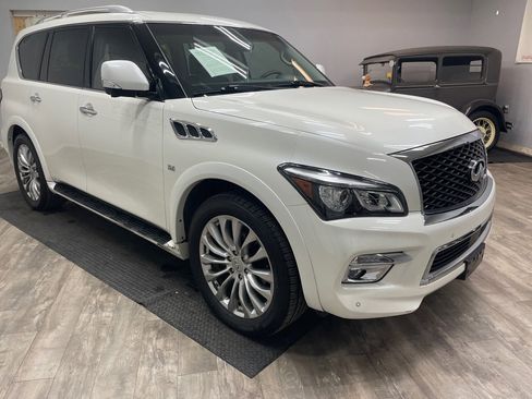 Used 2016 INFINITI QX80 Luxe w/ 22" Wheel Package image 3