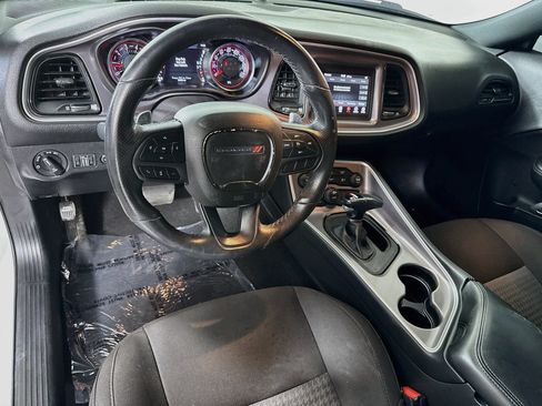 Used 2022 Dodge Challenger GT RWD image 17