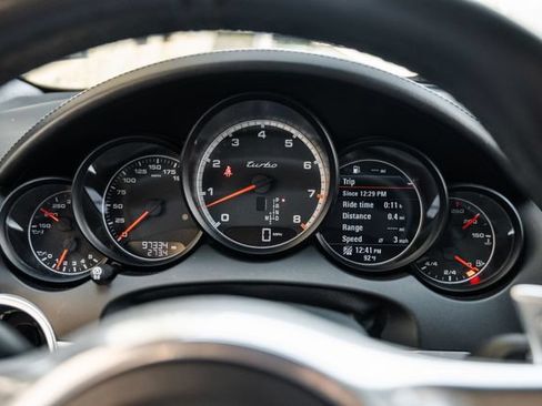 Used 2012 Porsche Cayenne Turbo AWD/4WD image 12