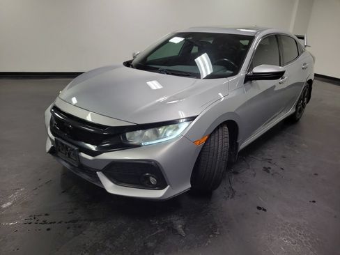 Used 2019 Honda Civic EX-L image 4