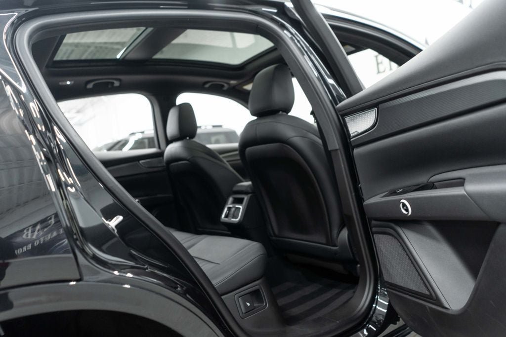 Used 2024 Maserati Grecale GT AWD/4WD image 12