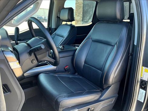 Used 2024 Ford F250 Lariat w/ Tremor Off-Road Package AWD/4WD image 19