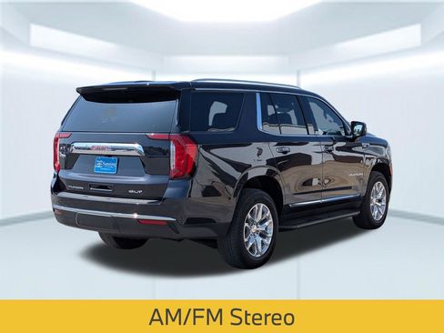 Used 2024 GMC Yukon SLT w/ SLT Luxury Package AWD/4WD image 6
