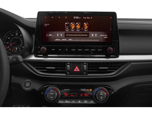 Used 2024 Kia Forte GT-Line w/ GT-Line Premium Package image 7