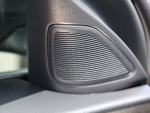 Used 2023 Mercedes-Benz C 300 Sedan image 16