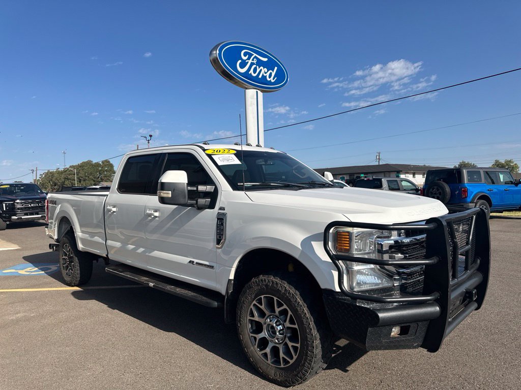 Used 2022 Ford F350 Lariat w/ Lariat Value Package AWD/4WD image 3