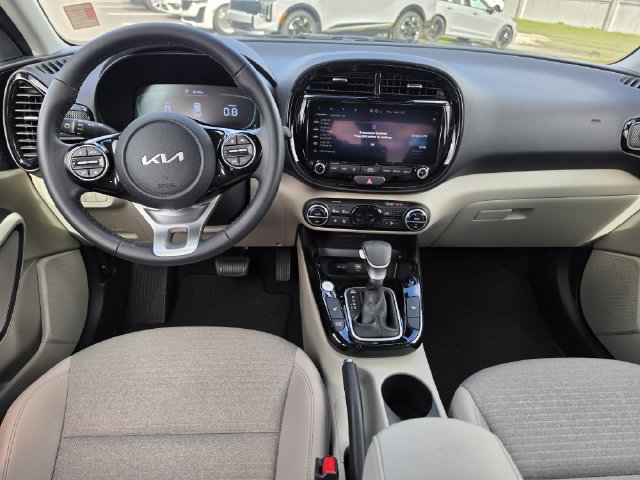 Certified 2024 Kia Soul EX FWD image 7