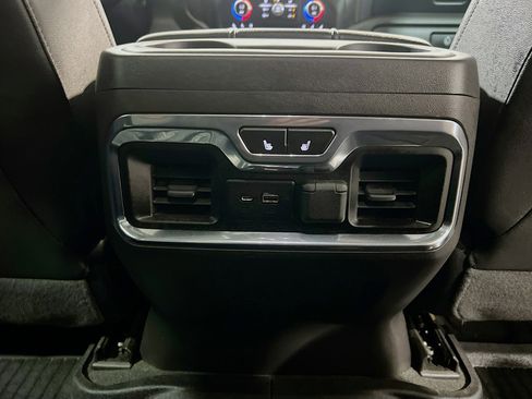 Used 2021 GMC Sierra 1500 AT4 w/ Technology Package AWD/4WD image 19