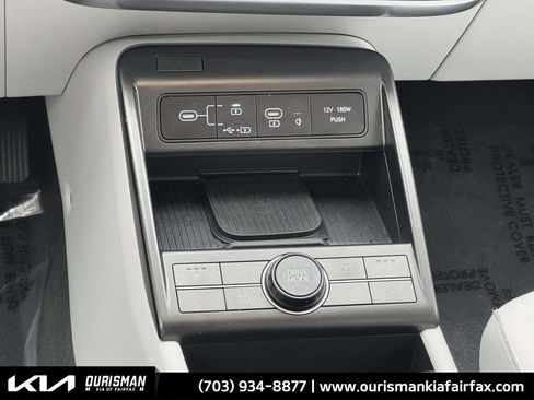 Used 2024 Hyundai Kona SEL w/ Convenience Package image 7