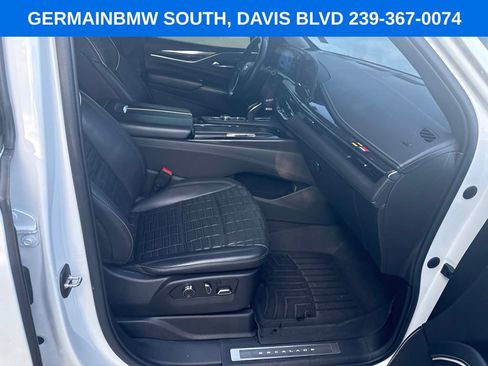 Used 2022 Cadillac Escalade Sport Platinum AWD/4WD image 26