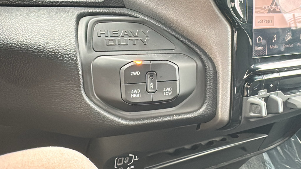 Used 2026 RAM 2500 Big Horn AWD/4WD image 25