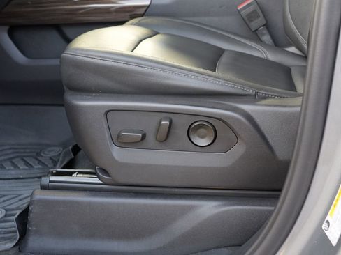 Used 2024 Chevrolet Silverado 1500 LT Trail Boss w/ Convenience Package II image 16