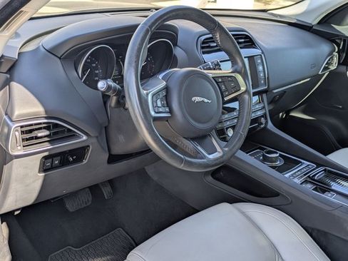 Used 2018 Jaguar F-PACE Prestige AWD/4WD image 7