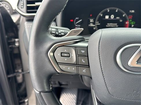 Used 2024 Lexus LX 600 4WD w/ Appearance Package image 16