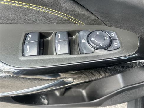 Certified 2025 Chevrolet Trax LT w/ Driver Confidence Package image 38