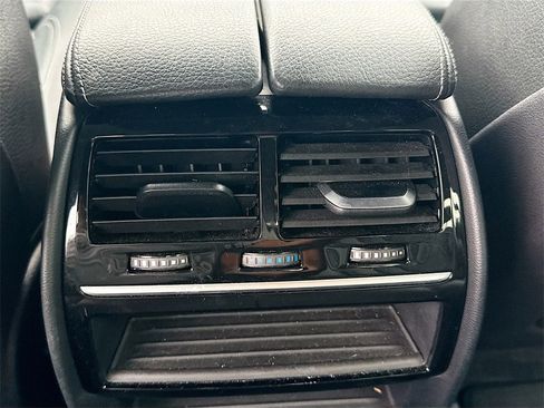 Used 2018 BMW 530e image 27