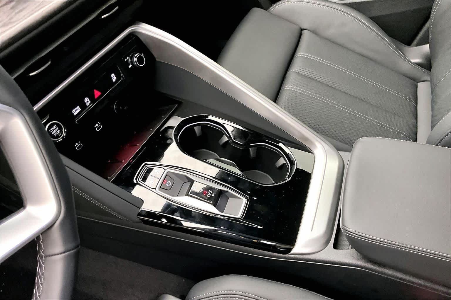 New 2026 Audi Q5 Premium Plus w/ Premium Plus AWD/4WD image 7