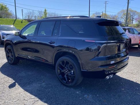 New 2026 Chevrolet Traverse RS w/ LPO, Floor Liner Package image 4