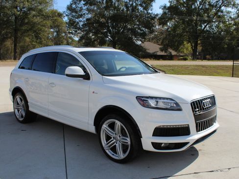 Used 2014 Audi Q7 3.0T S line Prestige w/ S Line Package image 10