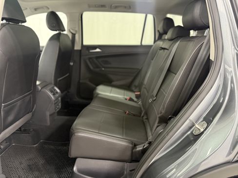 Used 2018 Volkswagen Tiguan SEL image 26
