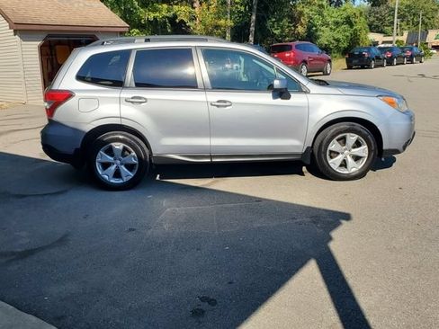Used 2015 Subaru Forester 2.5i Premium w/ All-Weather Package AWD/4WD image 7