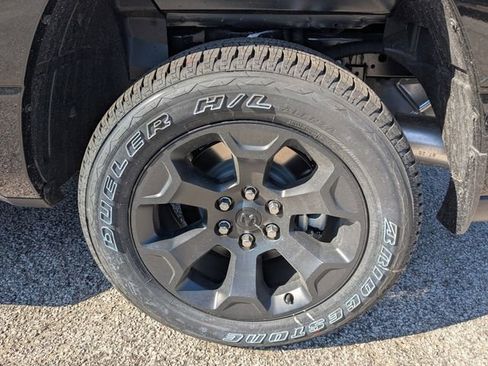 New 2026 RAM 1500 Express AWD/4WD image 9