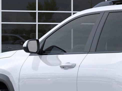 New 2026 Chevrolet Equinox ACTIV w/ Convenience Package III image 27