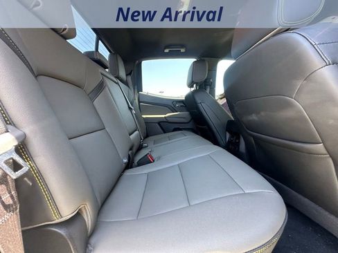 Certified 2025 Chevrolet Colorado ZR2 w/ Midnight Edition AWD/4WD image 7