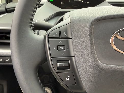 New 2026 Toyota Prius LE image 17