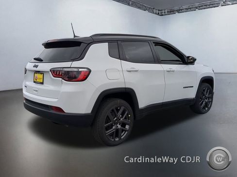 New 2026 Jeep Compass Limited image 21